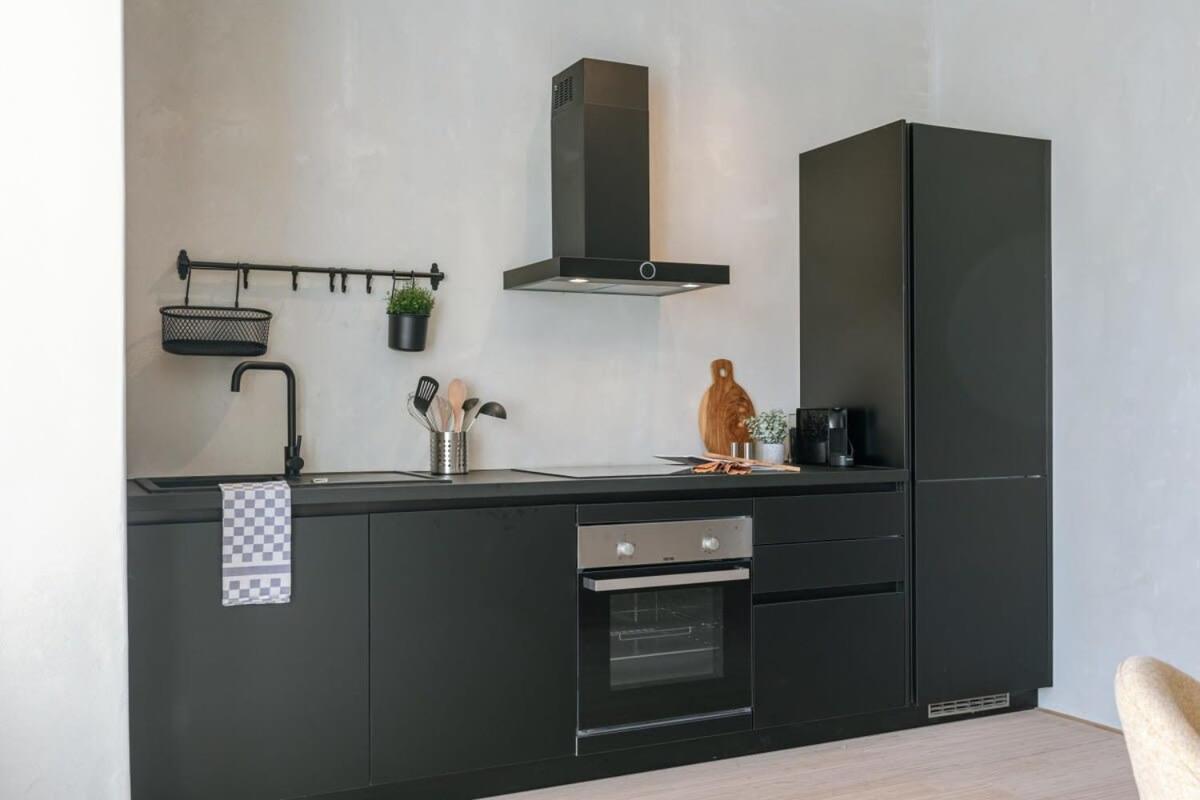 Huswell - Industrial Apartment With Terrace In Amberes Exterior foto